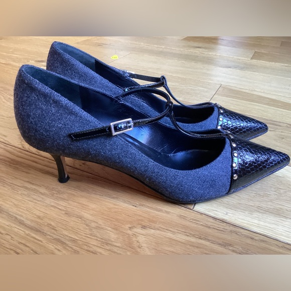 Manolo Blahnik Grey and black snake skin, cap toe studded heels - Picture 3 of 9